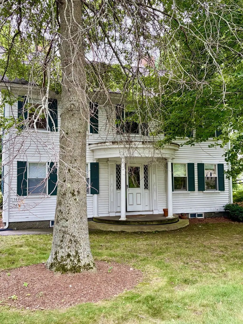 582 Massachusetts Avenue #front, Lexington