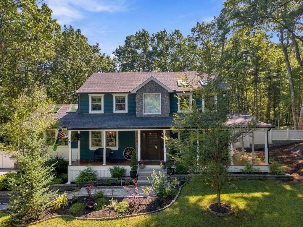 62 Raddin, Groton