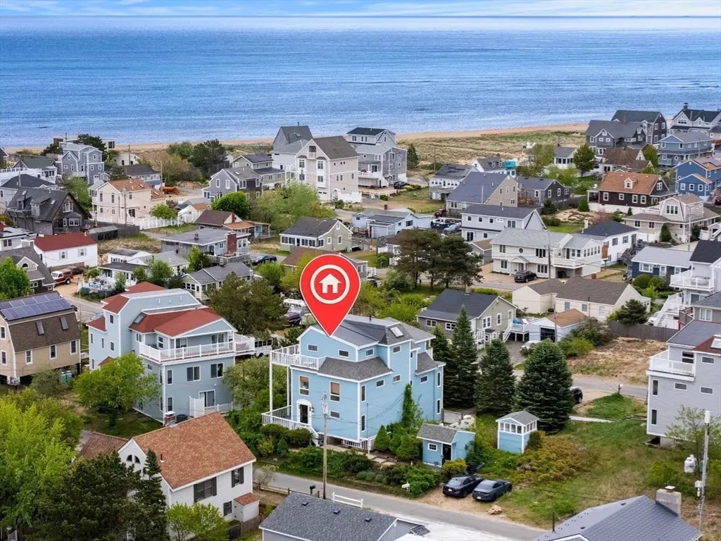 10 61st St #10, Newburyport