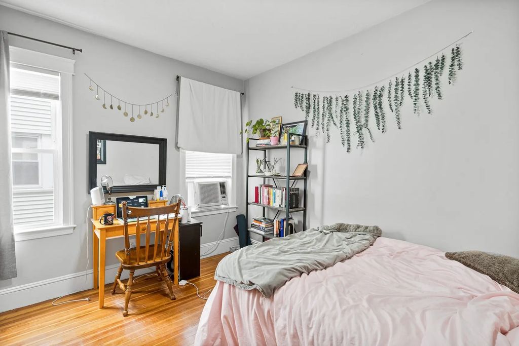79 Saxton Street #3, Boston