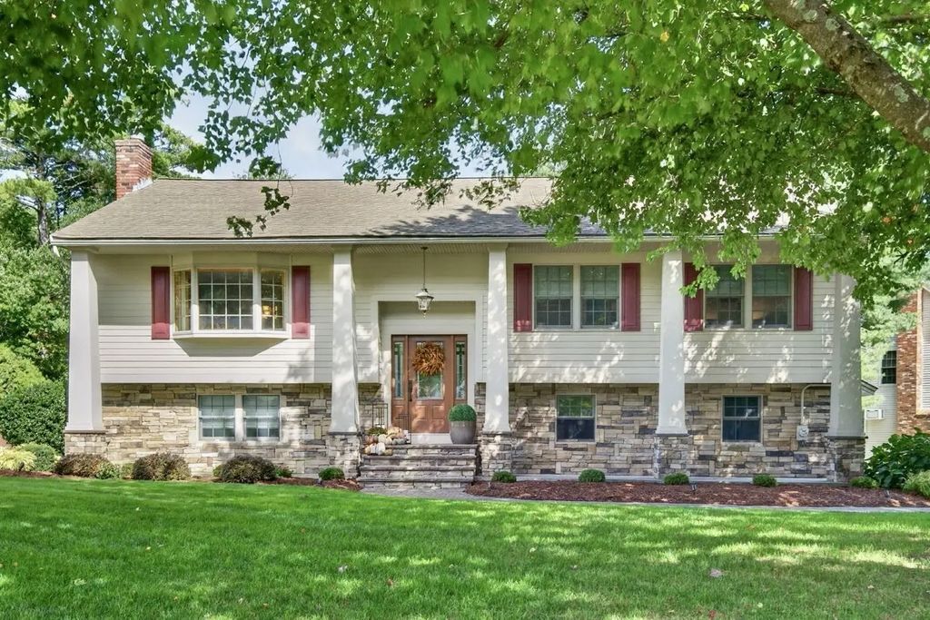41 Fox Run, Tewksbury