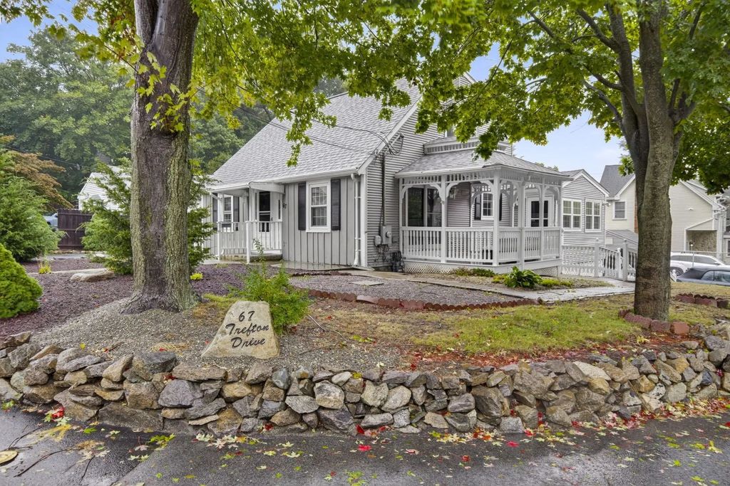 67 Trefton Dr, Braintree