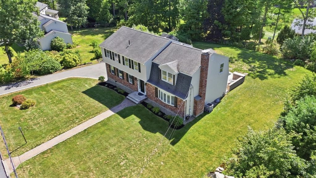 5 Phlox Ln, Acton
