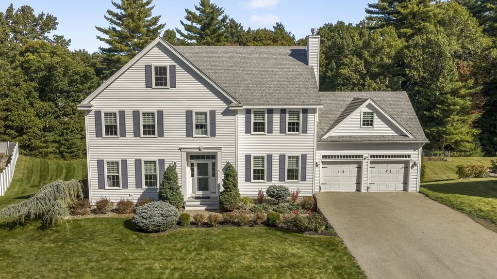 33 Oak Ledge Cir, Rowley