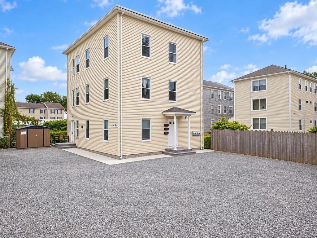 49-1/2 Ellsworth St, Worcester