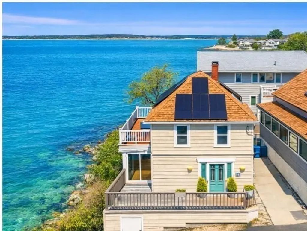 43 Maple Ave, Nahant