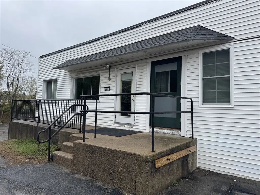 560 Kelley Blvd, North Attleboro