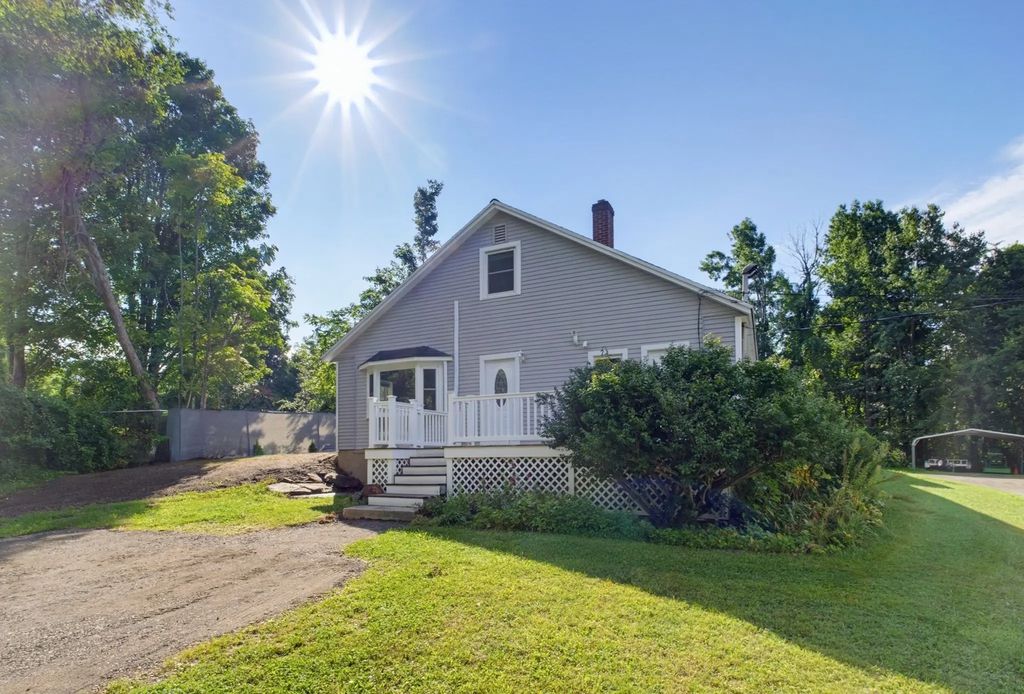 111 Elm #1, Lunenburg