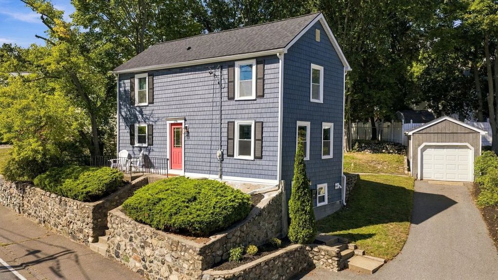 176 Nahant St, Wakefield
