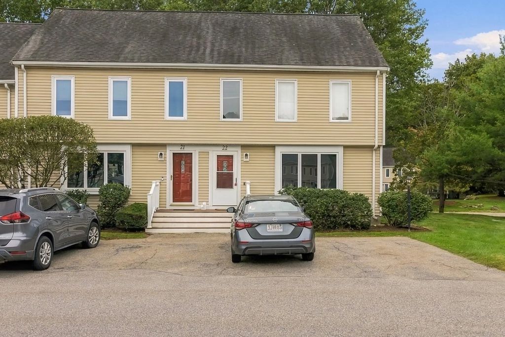 835 Mount Hope St #22, North Attleboro