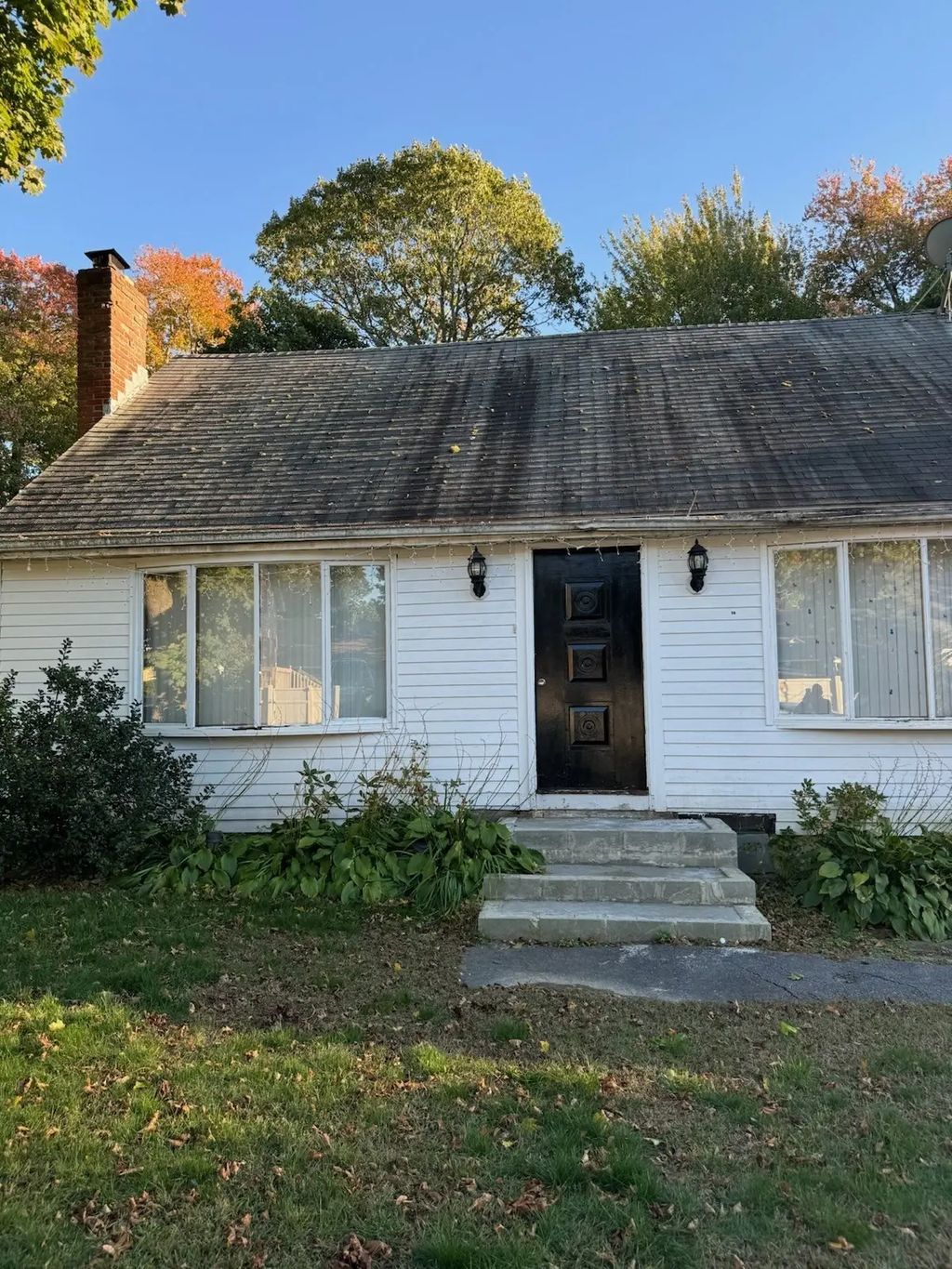 90 Sunset Ave, Brockton