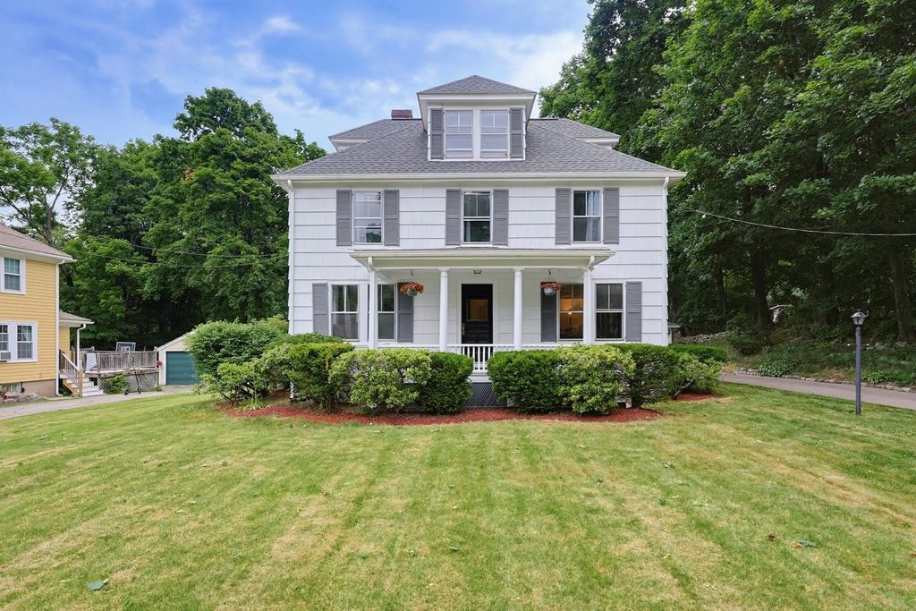 78 Franklin St, Wrentham