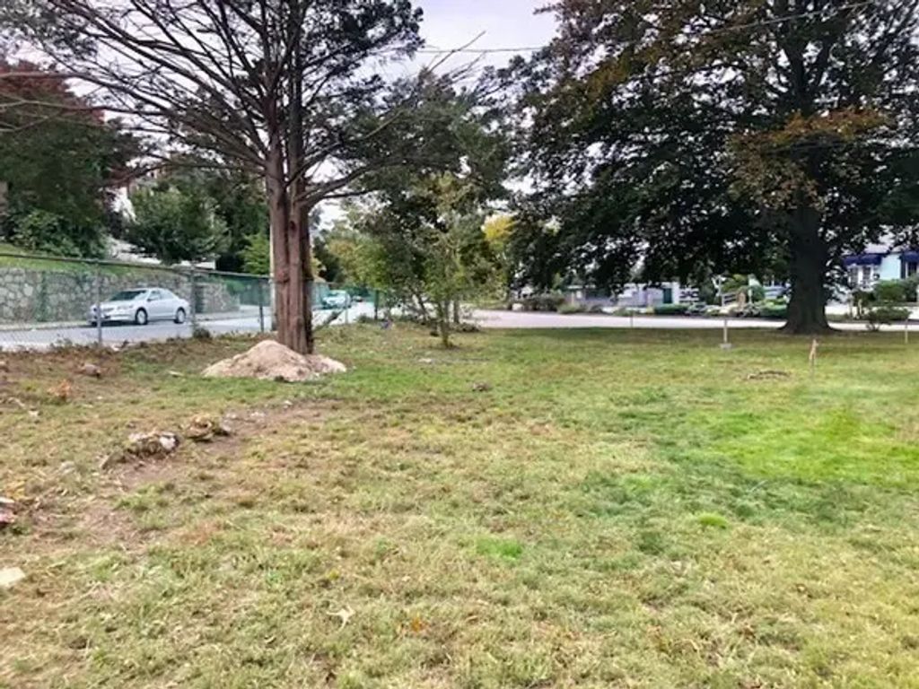 Lot 2 Ararat, Worcester