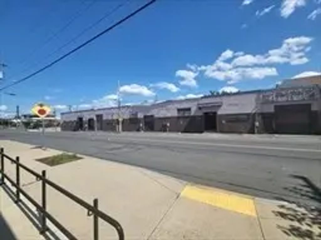 42-50 Commercial St, Holyoke