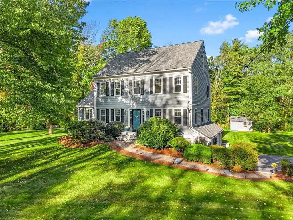 4 Briggs Lane, Scituate