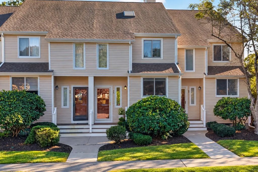 34 Gaslight Ln #34, Easton