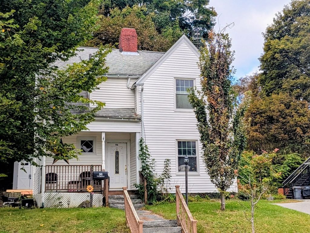 96 N Main St, Leominster