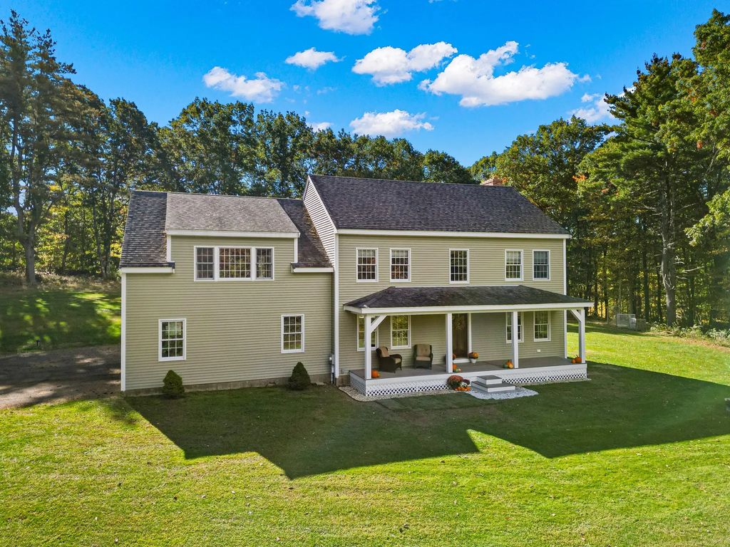 33 Archelaus Pl, West Newbury