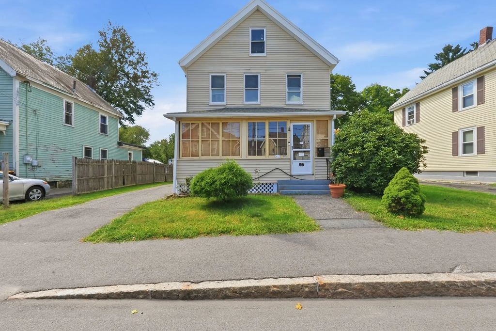 95 Cedar St, Framingham