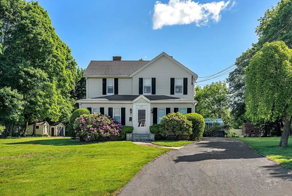 300 Hunnewell Street, Needham