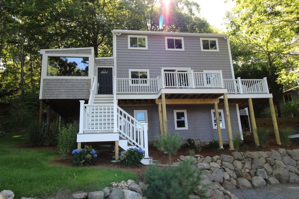 49 Woodward Avenue, Gloucester
