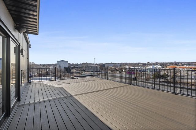 44 Ellery St #ph1, Boston