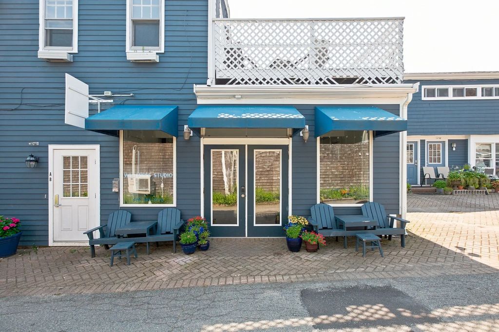 306 Commercial Street #2, Provincetown