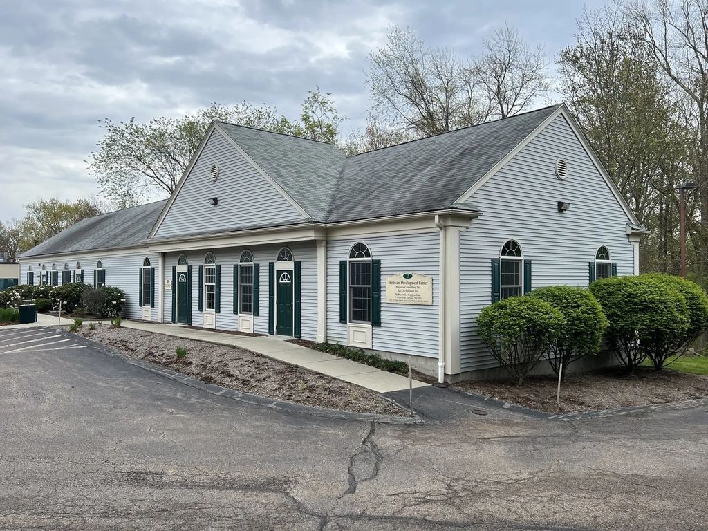 77 Access Rd #8, Norwood