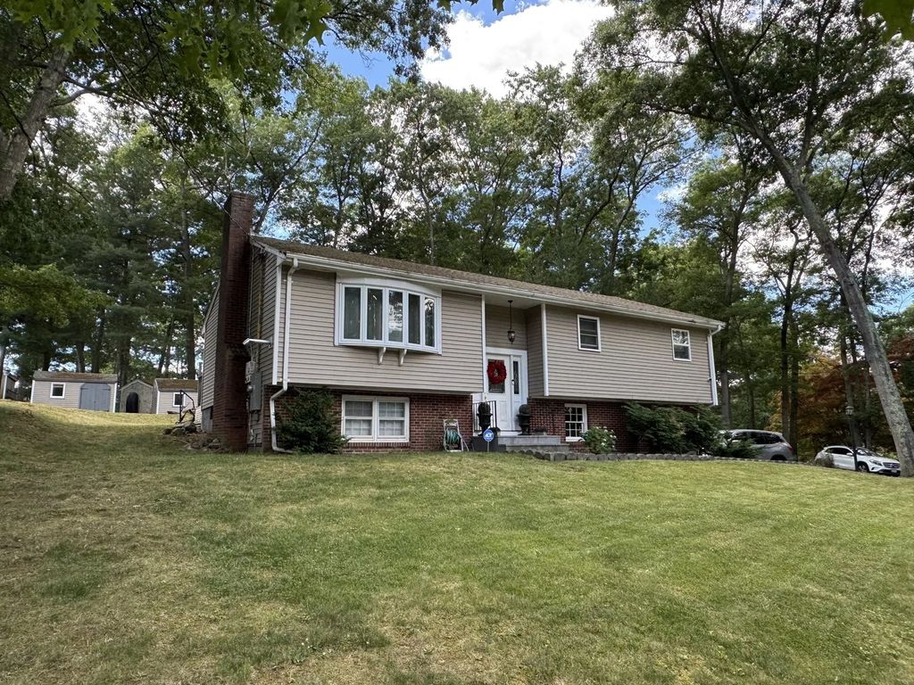 149 Thurber Ave, Attleboro