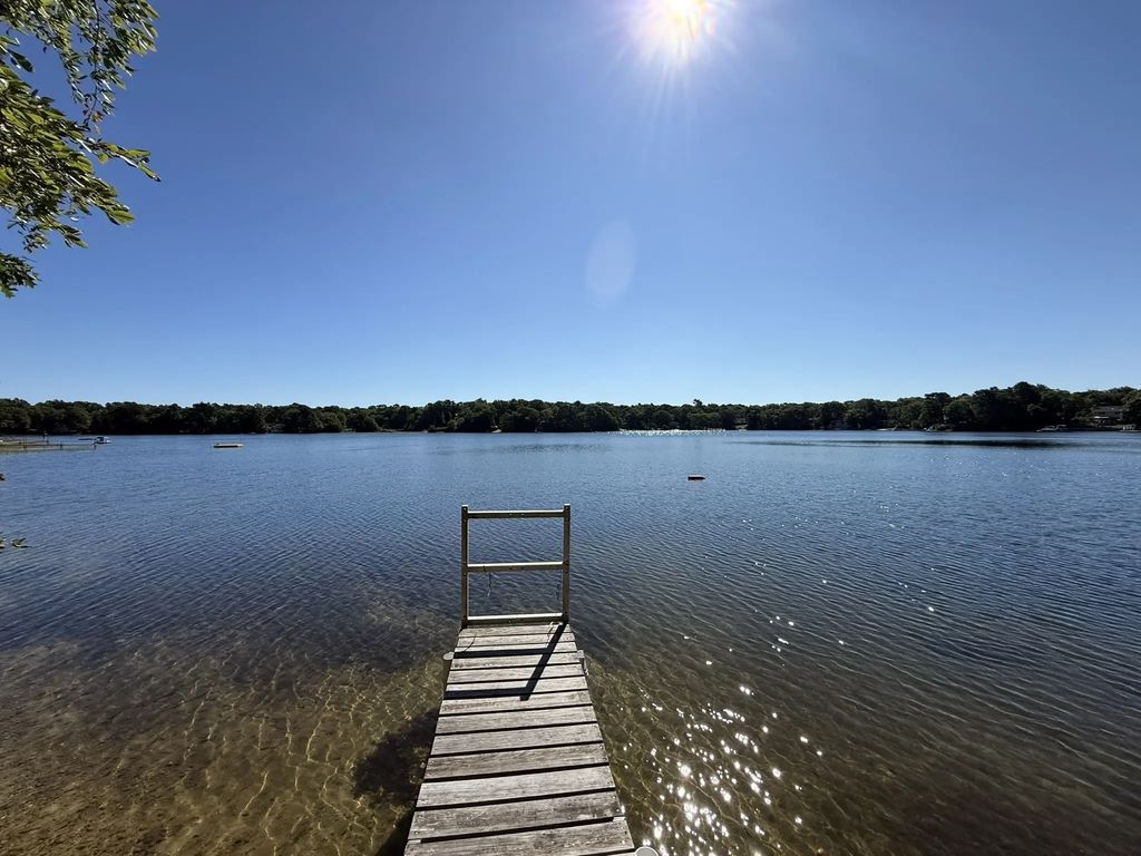 42 Lakeview Blvd, Plymouth