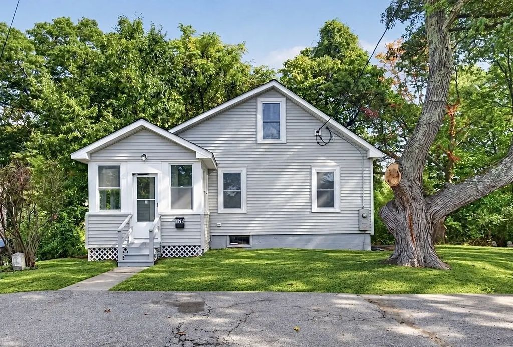 17 B St, Chelmsford