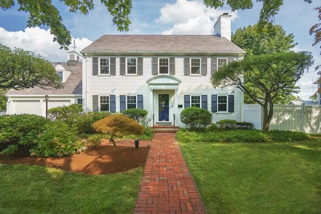 8 Manitoba Rd, Newton