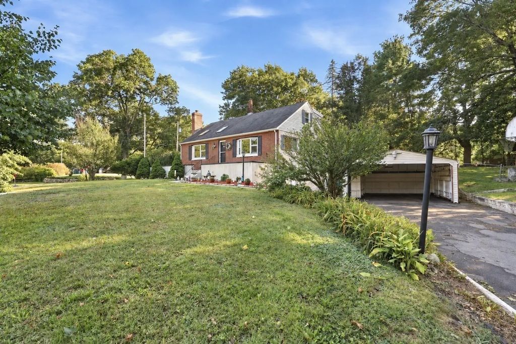 189 Allen Road, Billerica