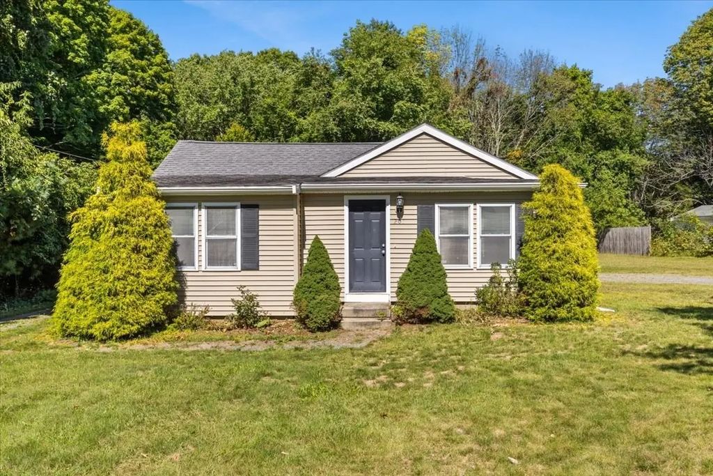 201 Tiffany St, Attleboro