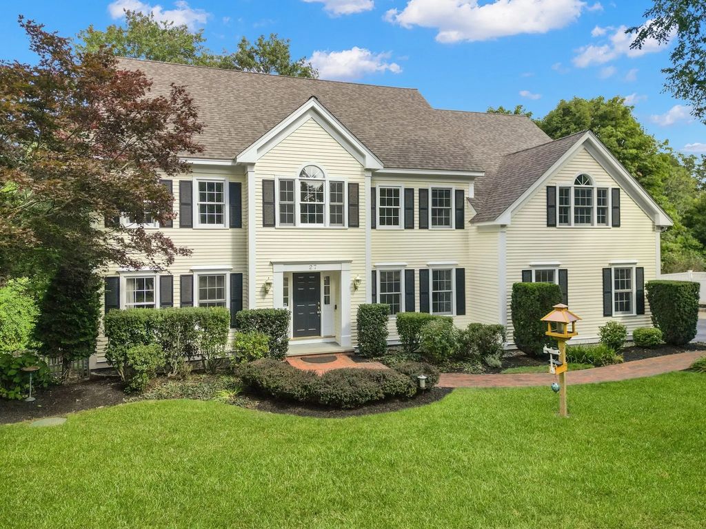 27 Morningside Drive, Topsfield