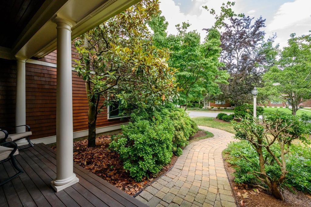 45 Clubhouse Drive, Hingham