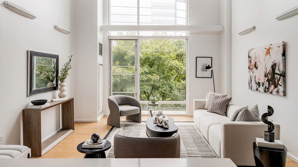 1 Earhart St #316, Cambridge