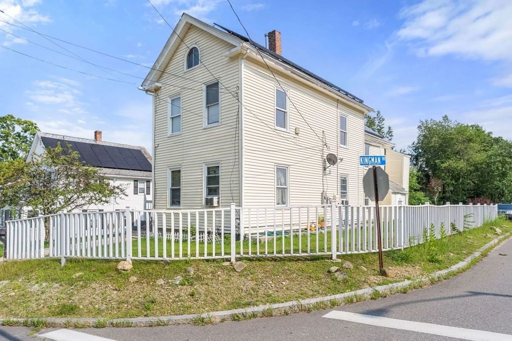 88 Granite St, Leominster