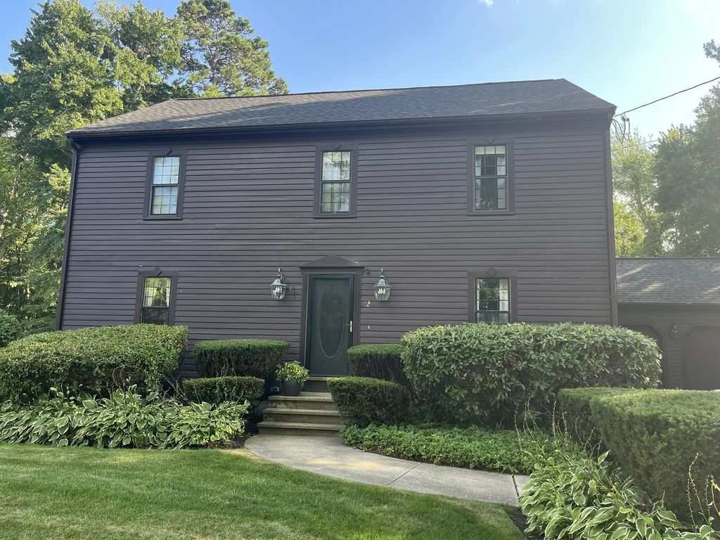 12 Clarridge Circle, Milford