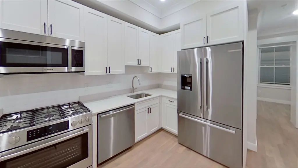 47 Englewood Ave #4, Boston
