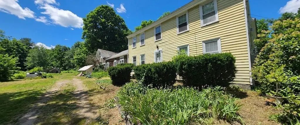 12 Brookline Street, Pepperell