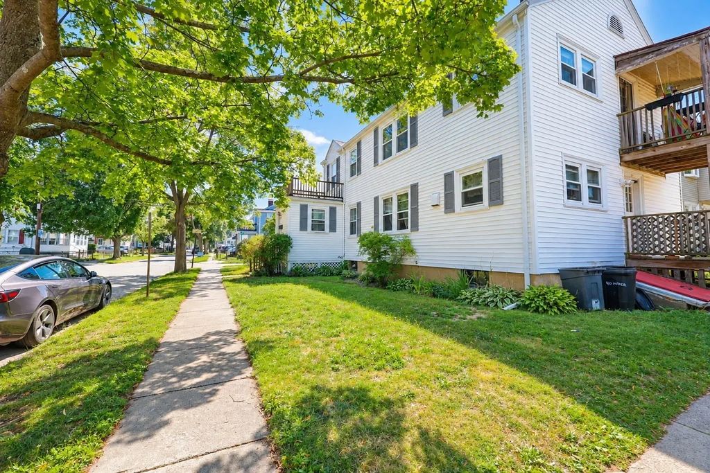 40 Baker Ave #2, Quincy