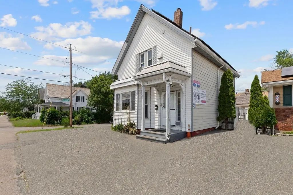 616 Centre St, Brockton