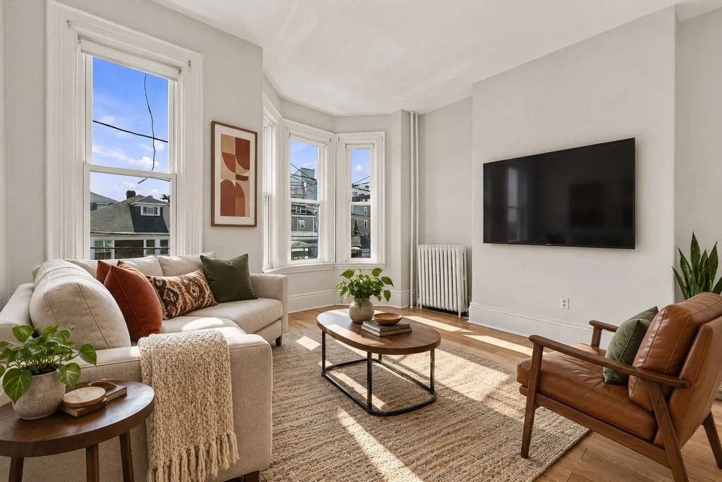 128 Washington Avenue, Chelsea