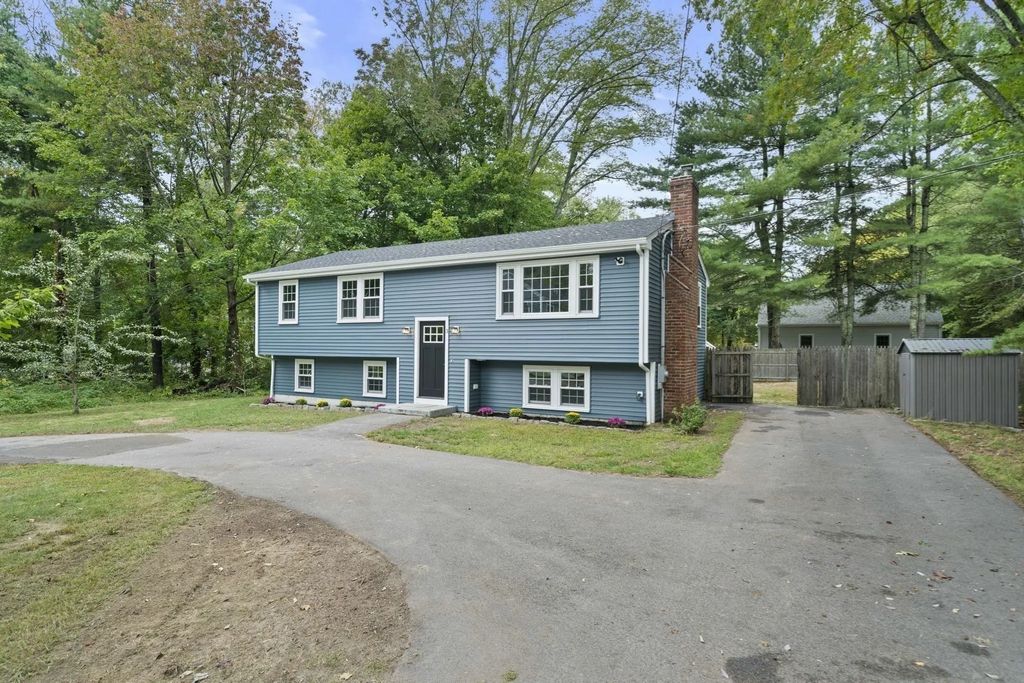 3 Taylor Point Road, Pembroke
