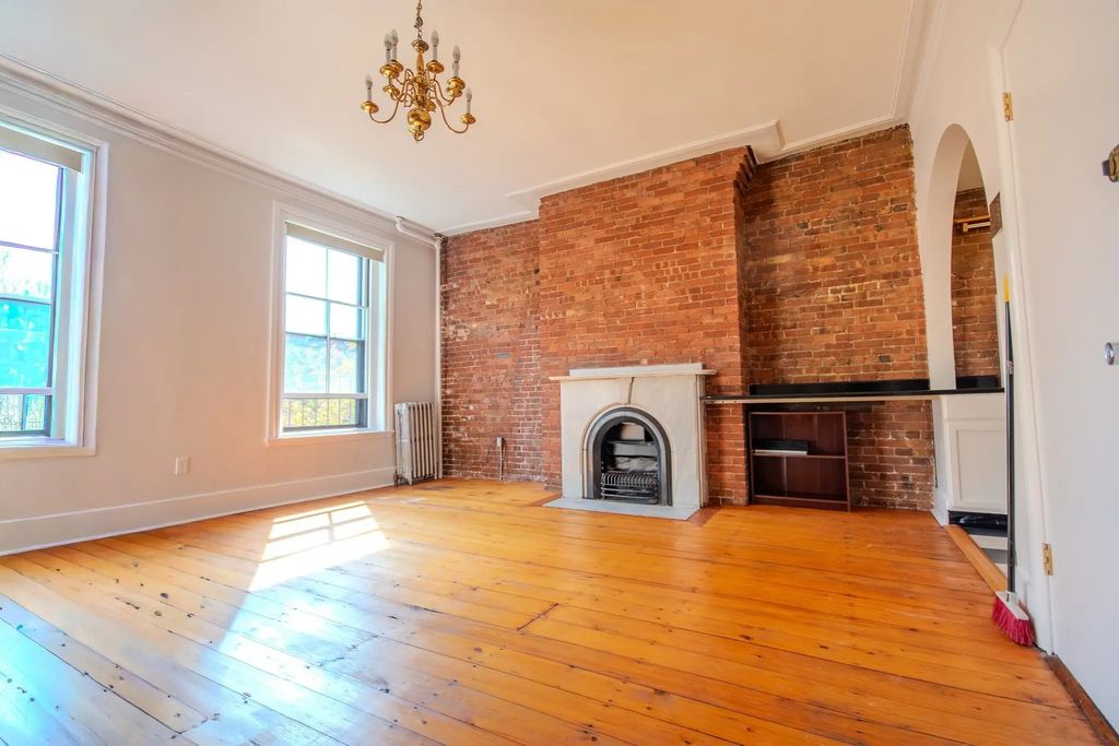 85 Marlborough St #5, Boston