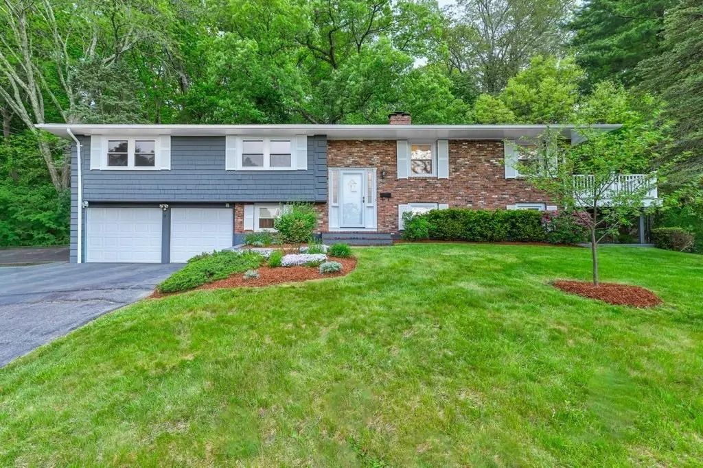 15 Bosworth Rd, Framingham