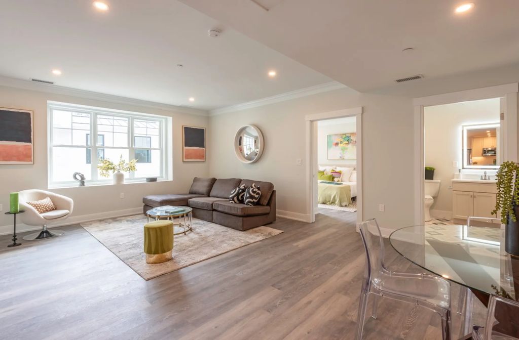 61 County St #301, Dover