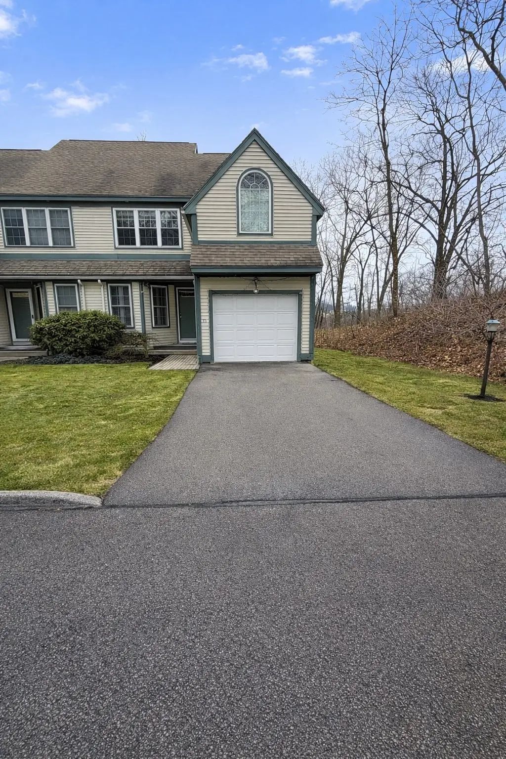 75 Lebeaux Dr #75, Shrewsbury