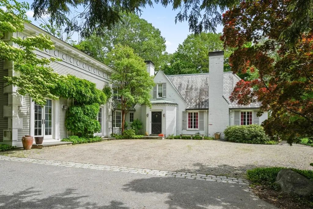 540 Chestnut Hill Ave, Brookline